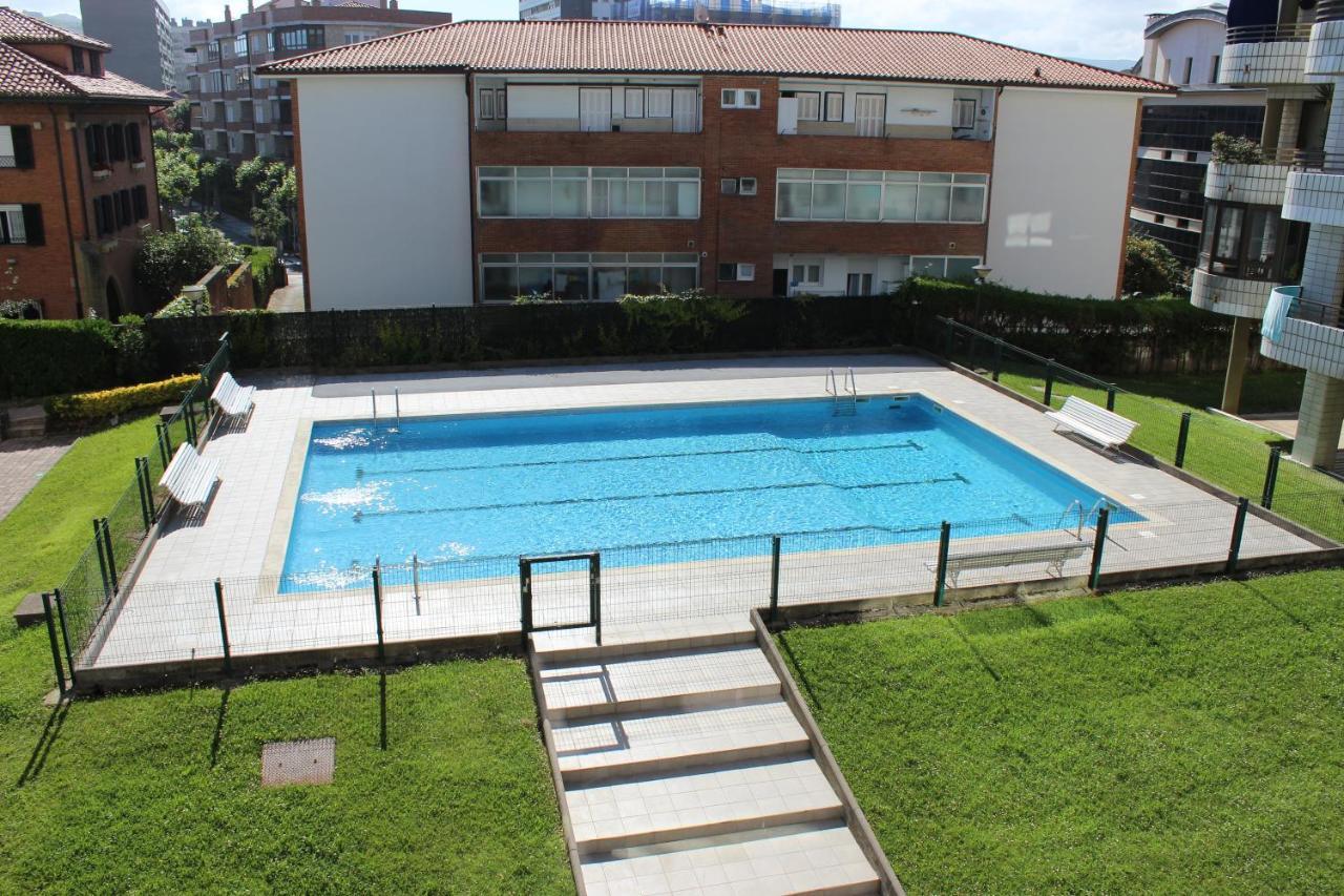 Apartamentos Zarautz Playa, Con Piscina Y Garaje Luaran gambar