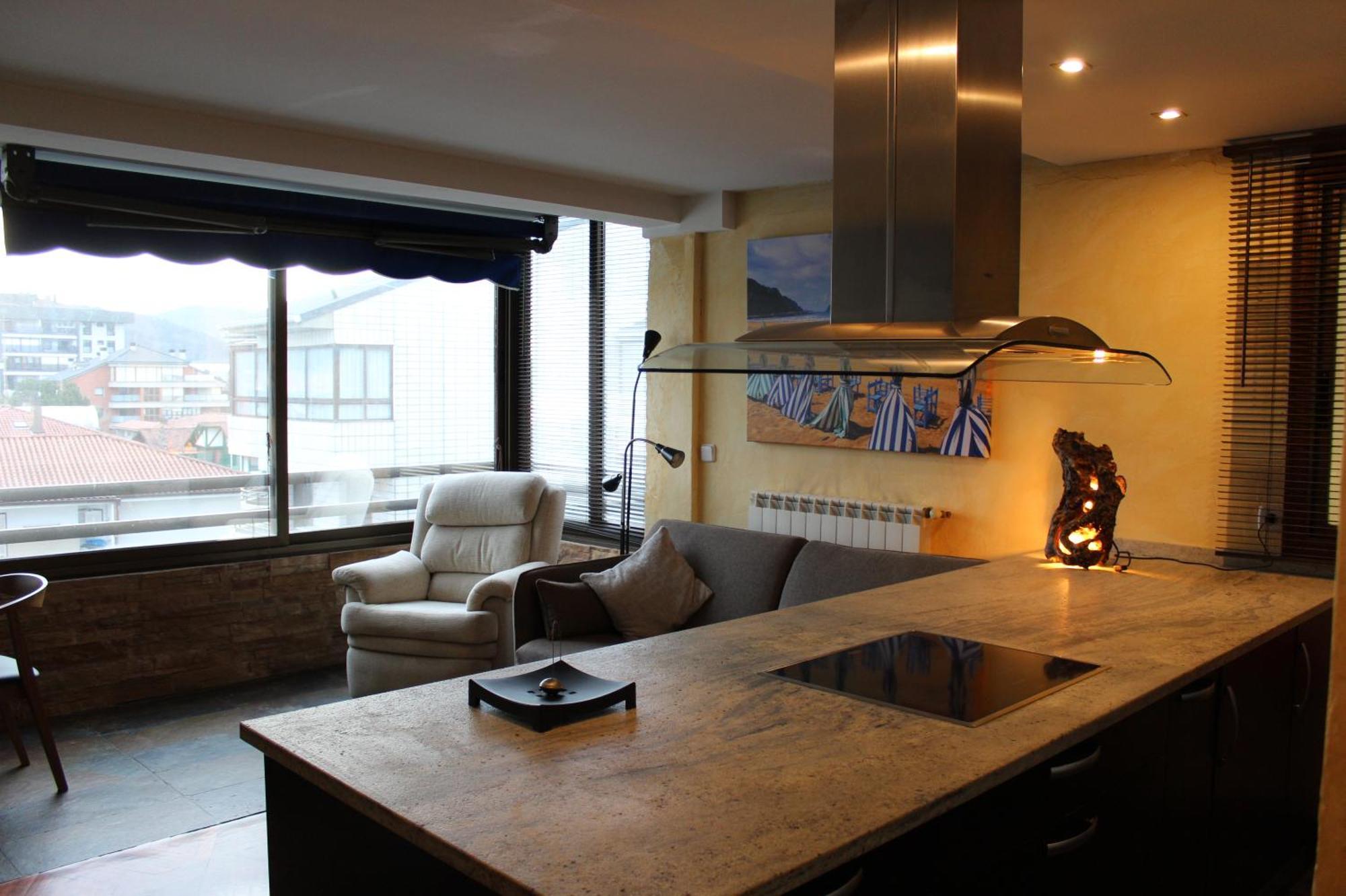 Apartamentos Zarautz Playa, Con Piscina Y Garaje Luaran gambar